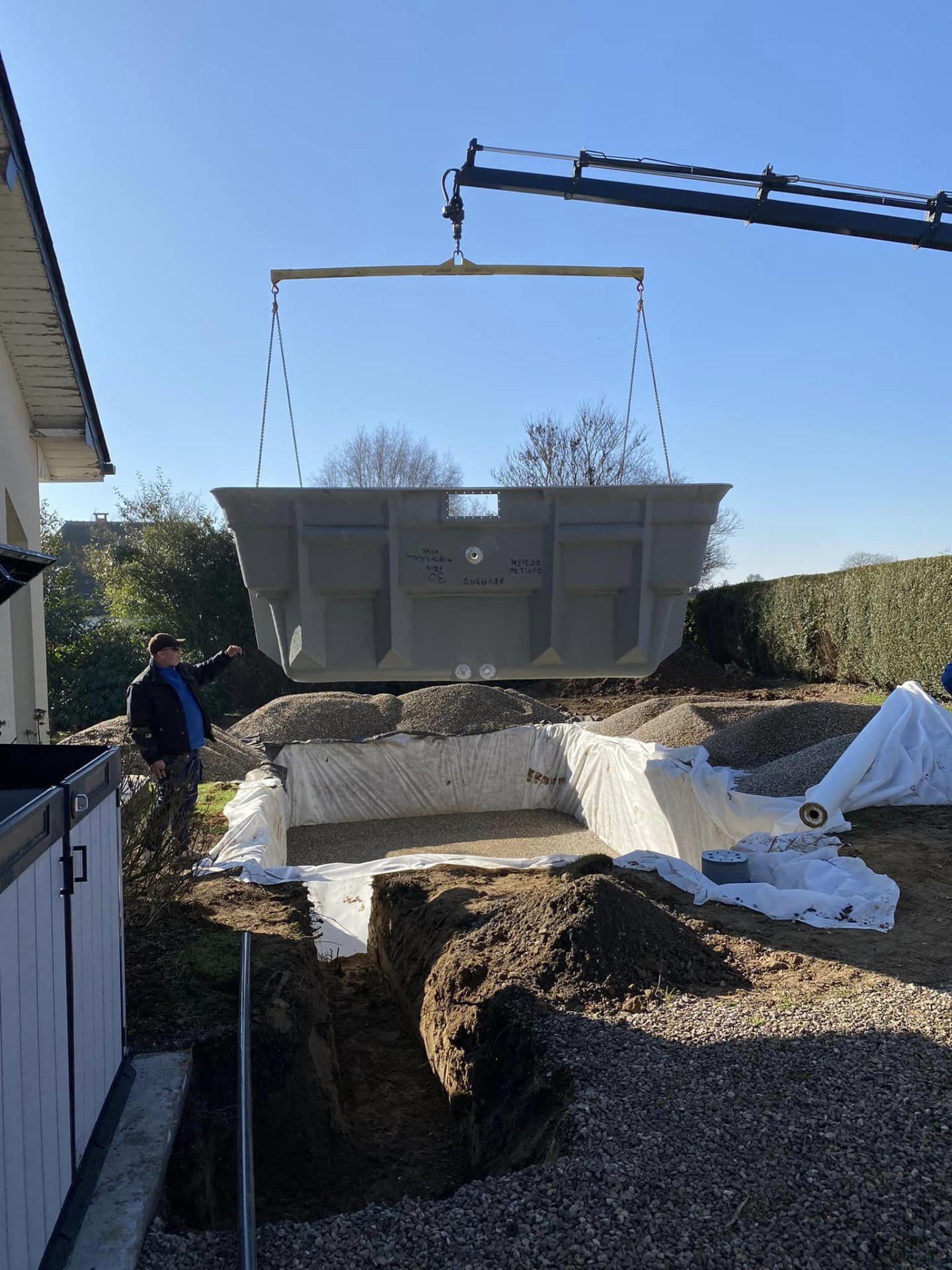INSTALLATION-POSE-PISCINE-JARDIVERT-BLACQUEVILLE
